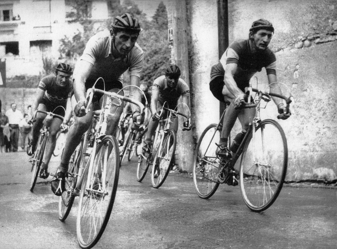 cartolina ciclismo Bartali campione d'Italia cartolina ciclismo Bartali campione d'Italia